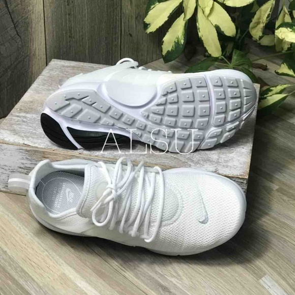NWT  Nike Air Presto White W AUTHENTIC - Picture 7 of 8